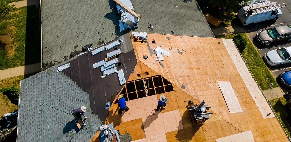 Best roof replacement materials Pennsylvania home with a newly installed weather-resistant roof